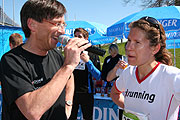 Bianca Meyer, Siegerin des Halbmarathons im Interview (Foto: Martin Schmitz)